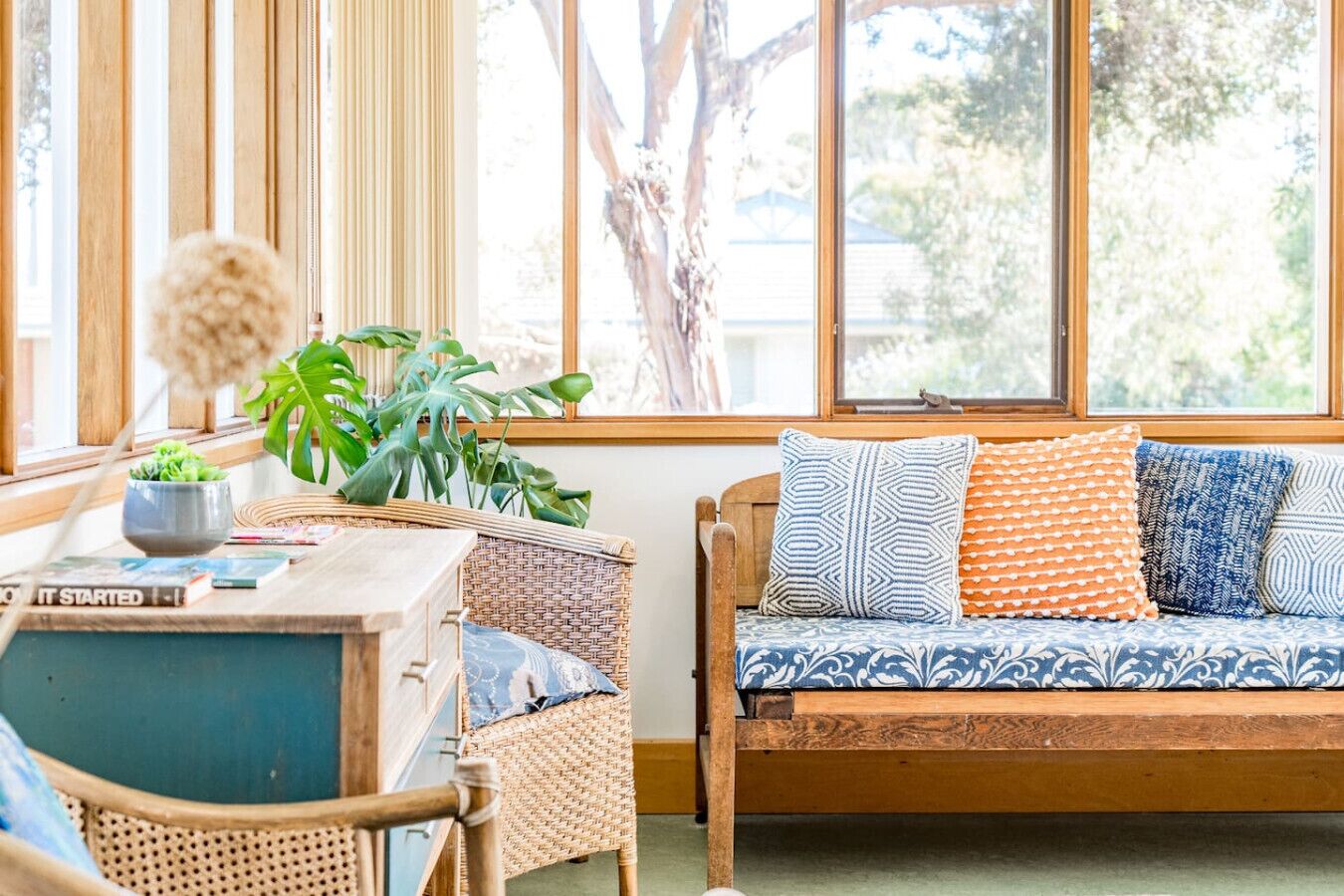 المنشأة من الداخل