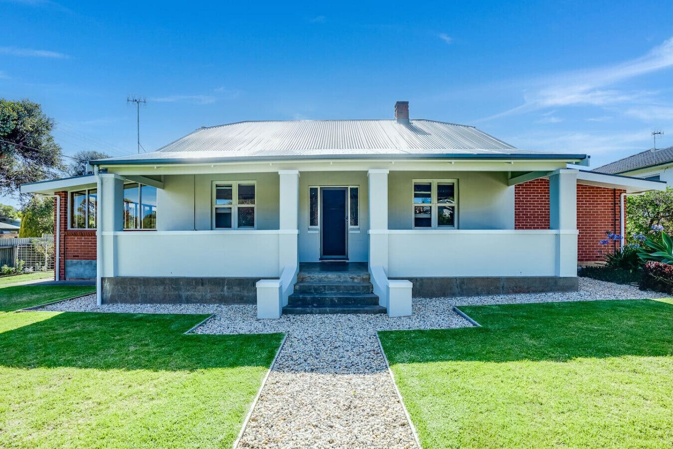 المنشأة من الخارج