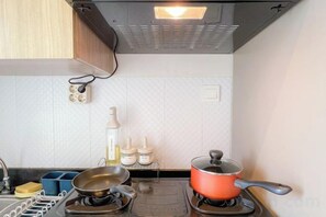 Unclassified image, 5 of 33, button - Madison Park Family Apartment by Host Jess (West Jakarta)
