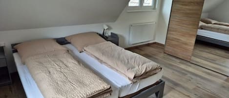 1 bedroom, WiFi, bed sheets