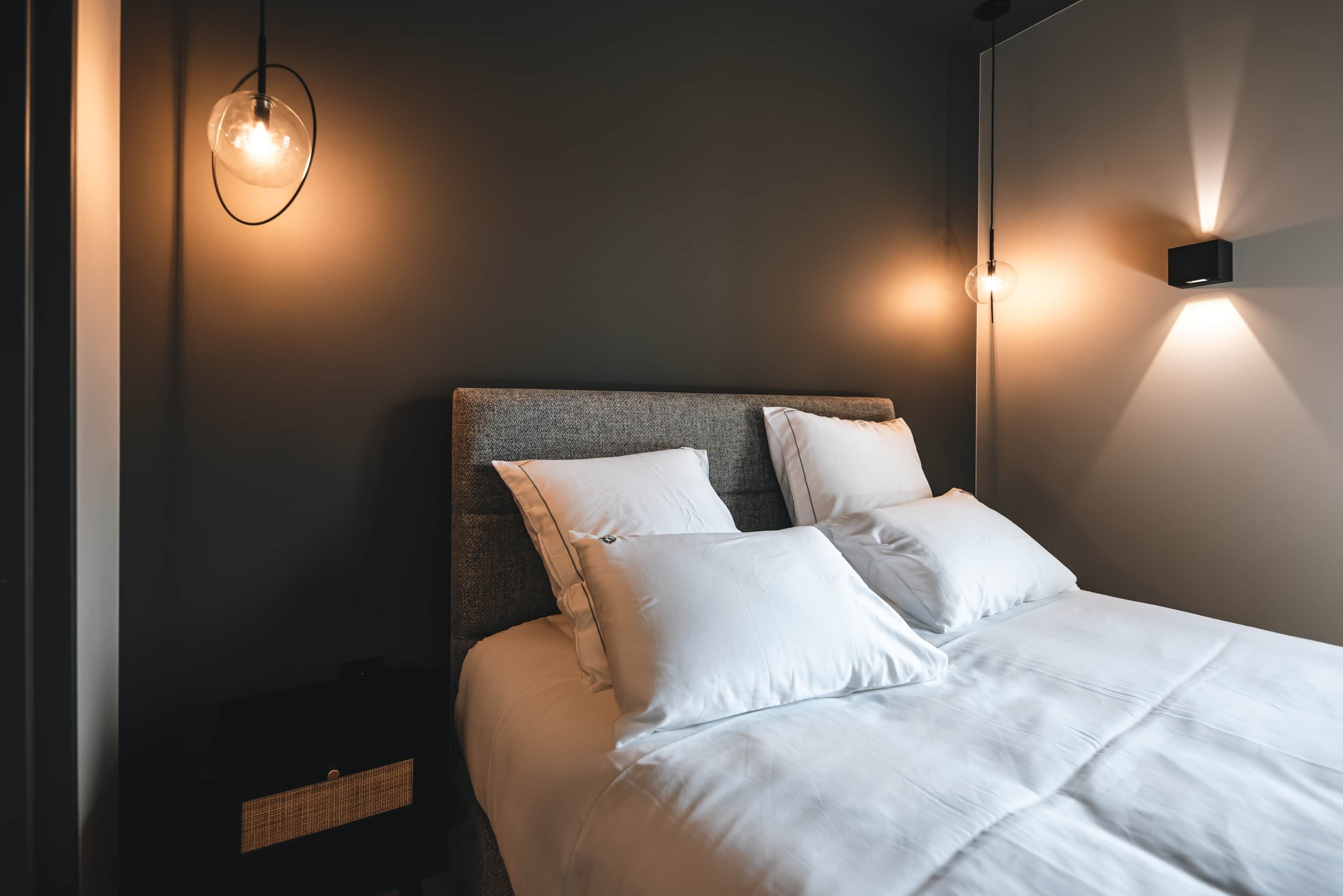 In-room safe, iron/ironing board, WiFi, bed sheets