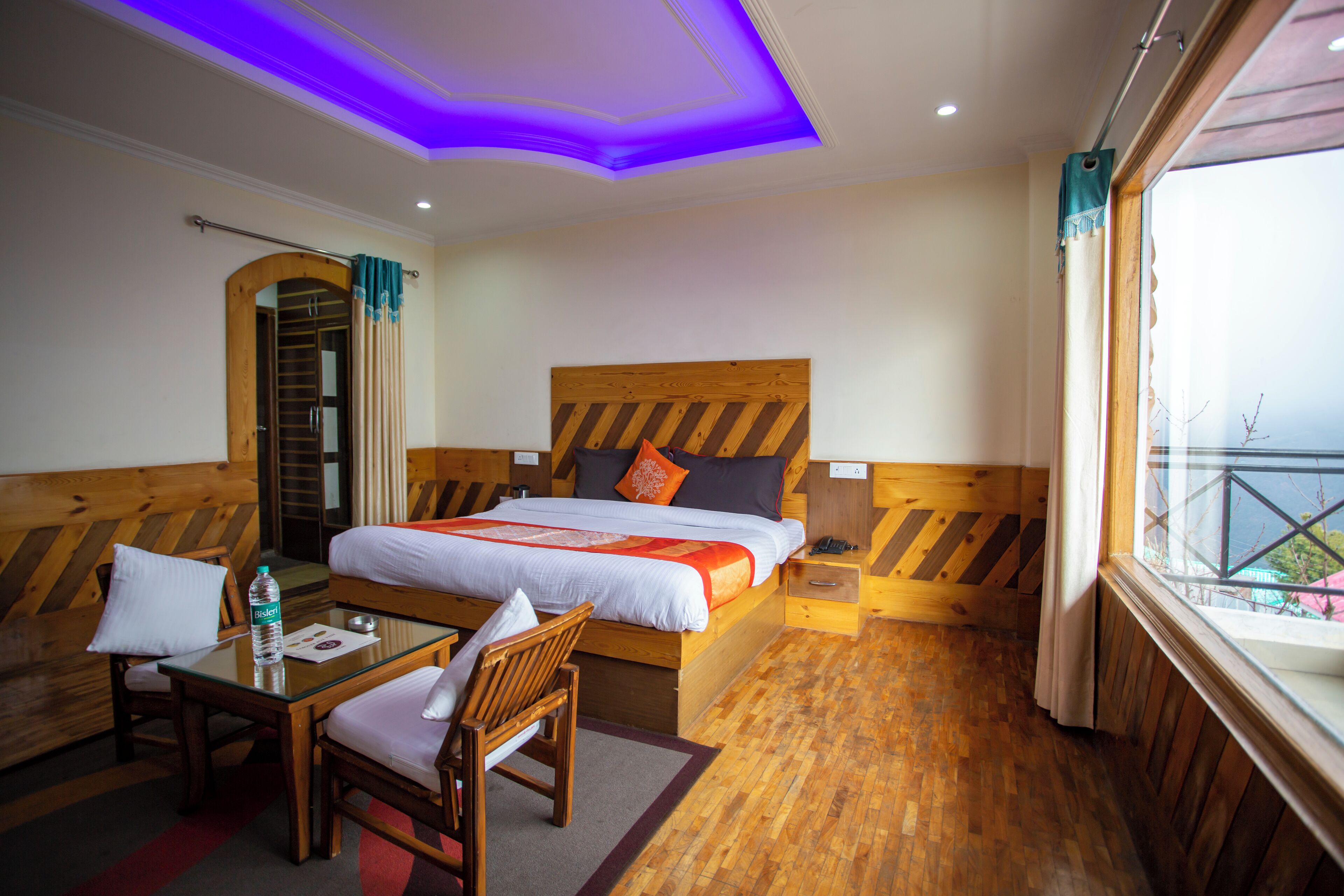 Escritorio y wifi gratis 