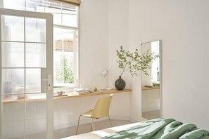 Room - Express by M Village 47 Thao Dien, a brand of Modern Village Lifestyle (Ho Chi Minh City)