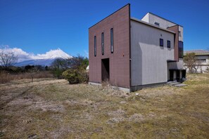 Exterior - The Deer Valley Yamanakako (Yamanakako)
