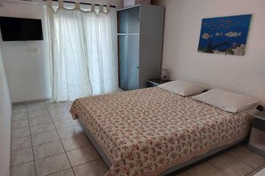 Free WiFi - Studio apartment with balcony in Podaca (Podaca)