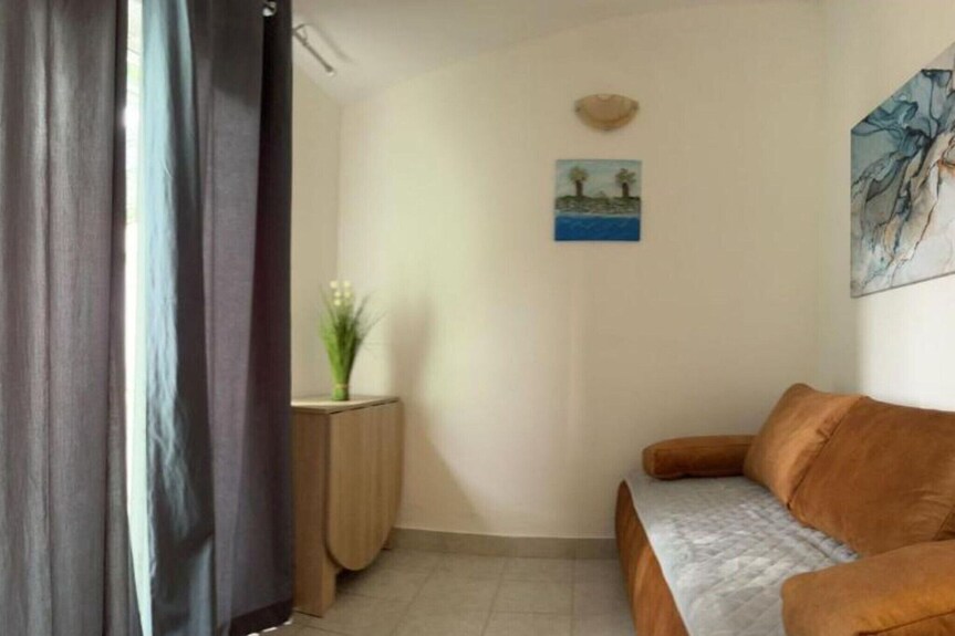 One Bedroom Apartment With Balcony-app4 - Podaca