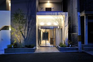 Unclassified image, 4 of 20, button - R Home Sakuragawa Riverside (Osaka)