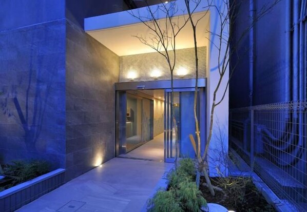 Unclassified image, 1 of 20, button - R Home Sakuragawa Riverside (Osaka)