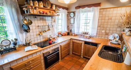 Cozy Countryside Retreat Villa with Hot-Tub - Two Bedroom Villa with Hot Tub