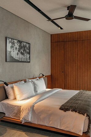 2 habitaciones, tabla de planchar con plancha, wifi y ropa de cama 