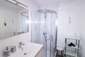 Dusche, Haartrockner