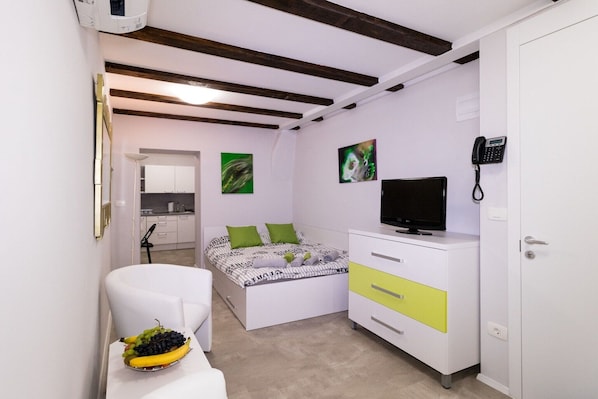 1 chambre, lit parapluie, Wi-Fi gratuit