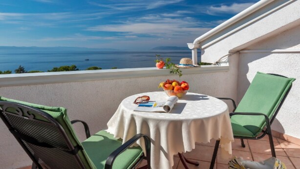 Outdoor dining - Apartments Lily Studio with Terrace and Sea View (Podgora)