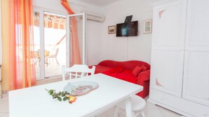 Interior - Apartments Lily Studio with Terrace and Sea View (Podgora)