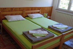 Strykejern/-brett, reiseseng for barn og wi-fi (inkludert)