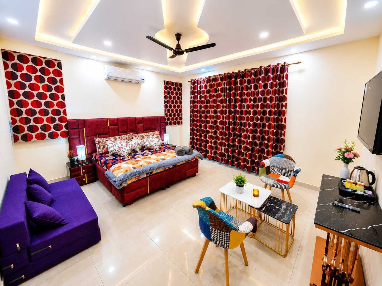 Studio Presidential | Phòng cách âm, bàn ủi/dụng cụ ủi quần áo 