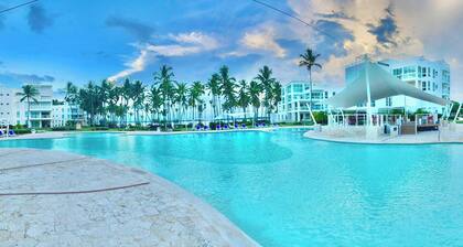 Residencial la Ensenada, on Playa Nueva Romana