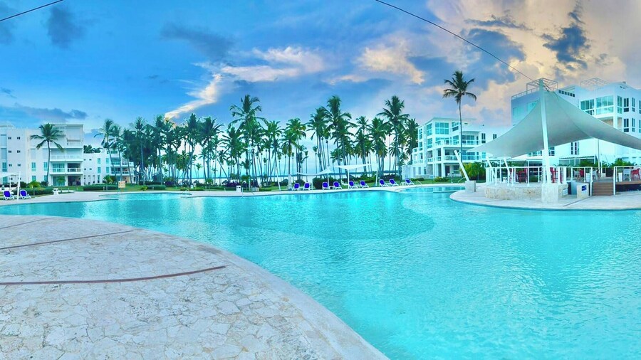 Residencial la Ensenada, on Playa Nueva Romana