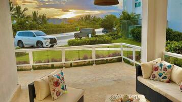 Căn hộ, 2 phòng ngủ, phù hợp cho người khuyết tật, ban công | Ban công