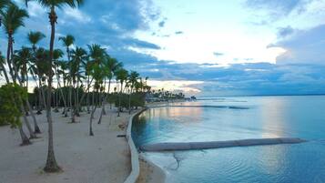 Appartement, 2 chambres, accessible aux personnes Ă mobilitĂ© rĂ©duite, balcon | Vue depuis lâhĂ©bergement