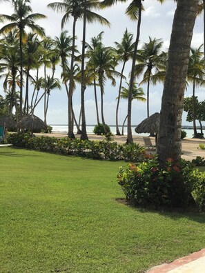 Apartment, 2 Bedrooms, Accessible, Balcony | Property grounds