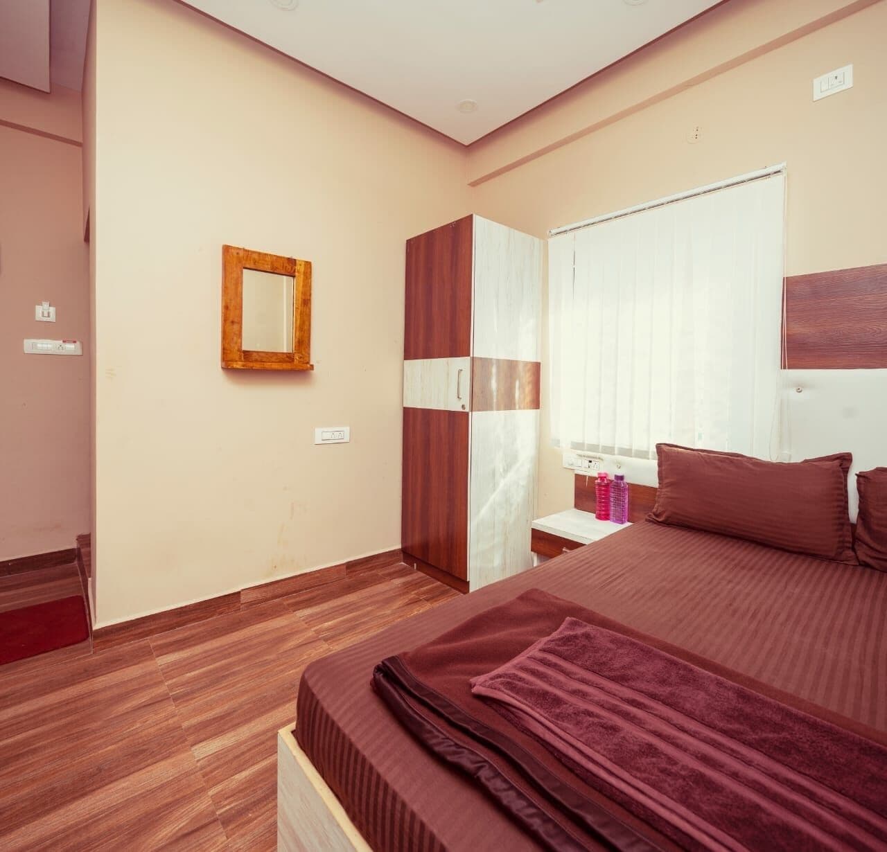 Standard Studio, Park View | Desk, free WiFi