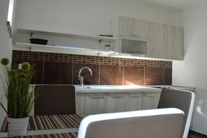 Fridge, stovetop, toaster