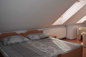 1 chambre, lit parapluie, Wi-Fi gratuit