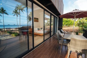 Executive Beach Front Villa | Restauration en plein air