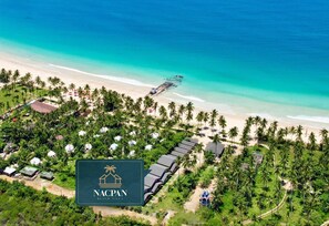 Beach towels, snorkeling - Nacpan Beach Villas Managed by H Hospitality Group (El Nido)