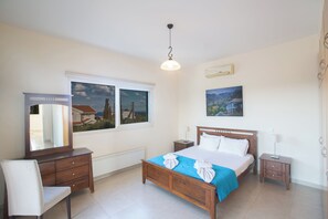 3 chambres, fer et planche Ă repasser, accĂšs Ă Internet, literie fournie