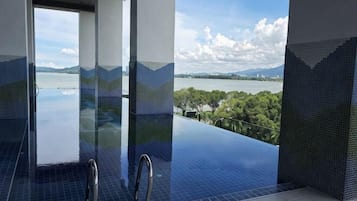 Piscina externa