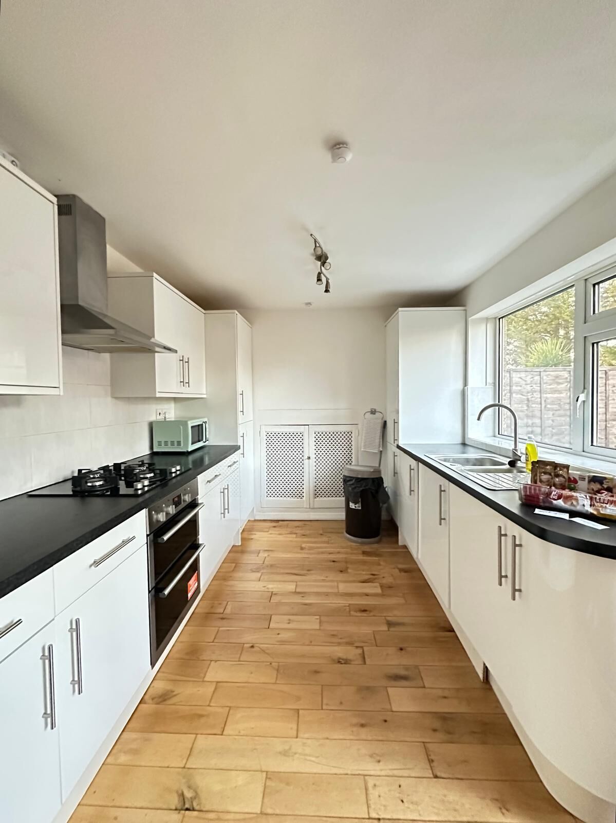 Mikrovågsugn, ugn och spishäll