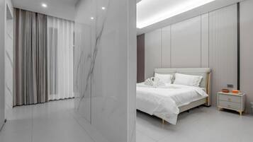 Cribs/infant beds