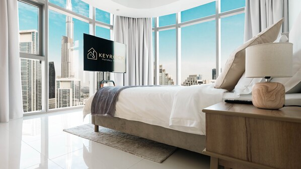 3 chambres, coffre-fort, bureau, fer et planche à repasser