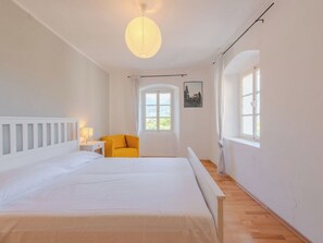 4 chambres, accès au Wi-Fi (inclus)