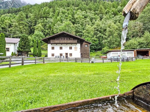Confortable appartement pour 3 personnes avec piscine, WIFI, TV, balcon et animaux admis