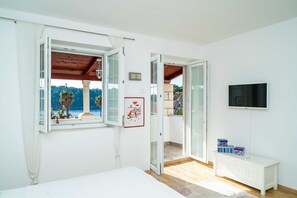 Bügeleisen/Bügelbrett, Reisekinderbett, kostenloses WLAN