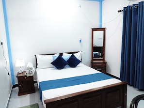 Deluxe Apartment, Balcony, Garden View | Soundproofing, free WiFi