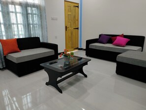 Deluxe Apartment, Balcony, Garden View | Living area - Victory's Gardens Mannar (Mannar, Sri Lanka)