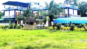 บริเวณภายนอก