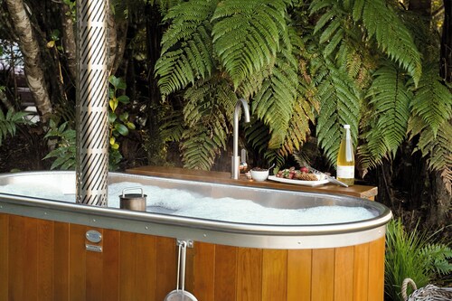 Hightide River Escape - w/Outdoor Bath.