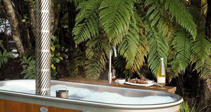 Hightide River Escape - w/Outdoor Bath.