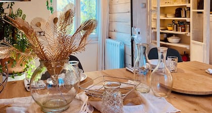 Alcohol-free, smoke-free and vegetarian HOUSE OF CONSCIENCE!