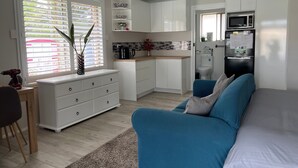 Chambre, 1 chambre, vue sur le jardin | Salle de séjour