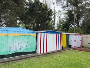 Room, 1 Bedroom, Garden View | Property grounds