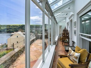 Interior - Beautiful  villa for 10 people with WIFI, terrace and pets allowed (Cawsand)