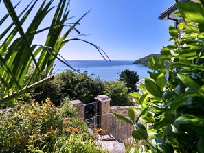 Property grounds - Beautiful  villa for 10 people with WIFI, terrace and pets allowed (Cawsand)