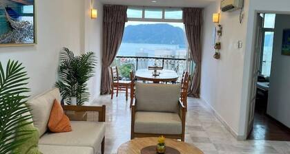 FAT MOM - Tropical House (FREE 1 CarPark+Netflix)