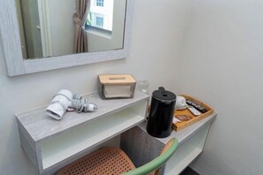 Room - Swing and Pillows @ Malacca Mahkota Parade (Melaka)